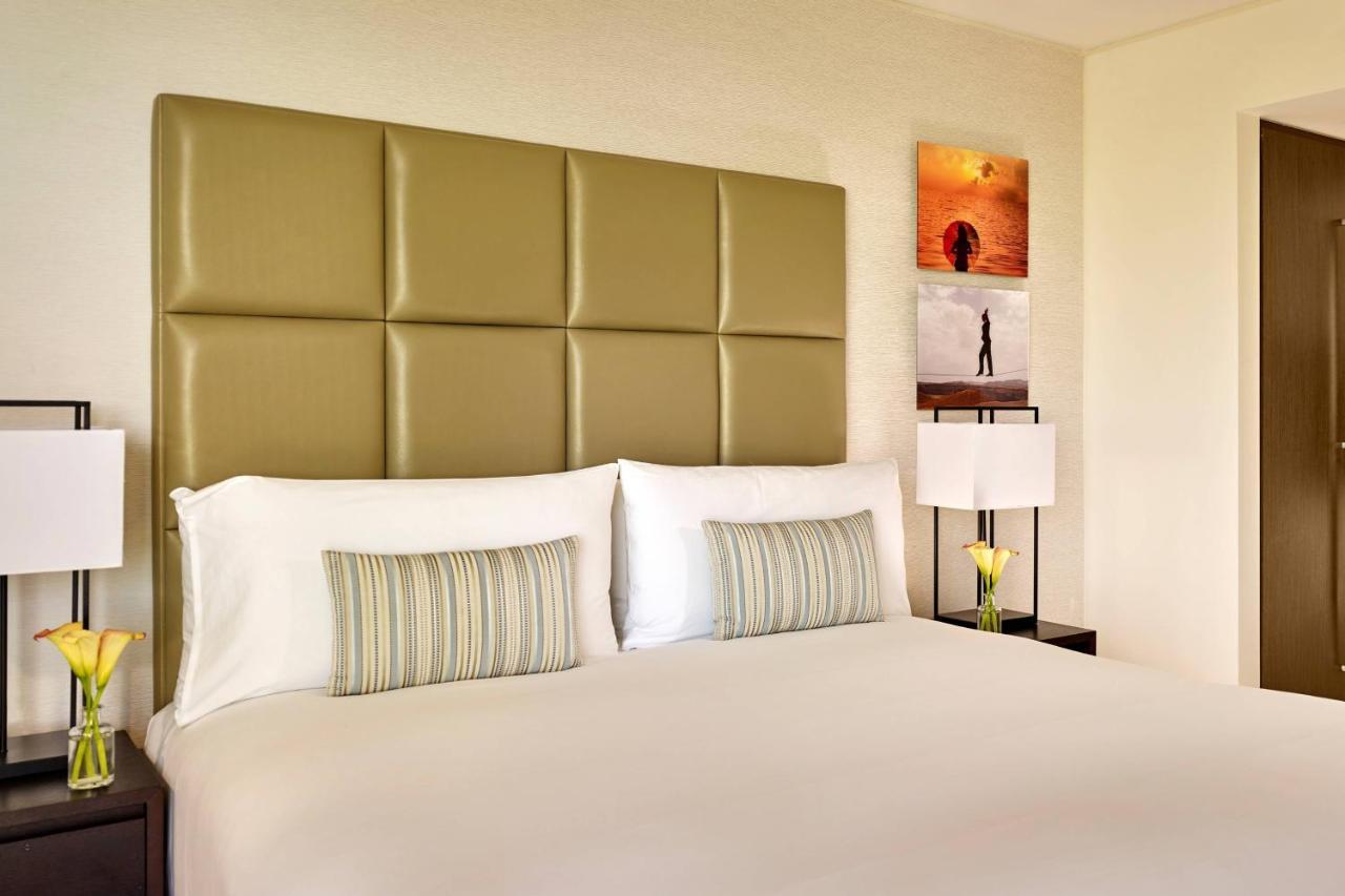 The Ritz-Carlton, Herzelia Exterior foto