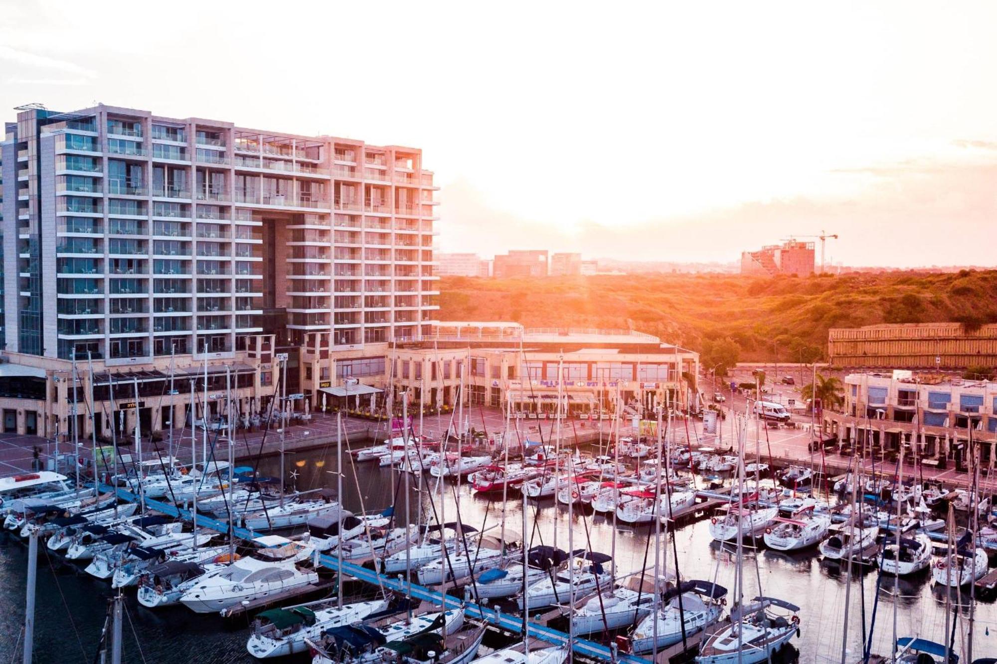 The Ritz-Carlton, Herzelia Exterior foto